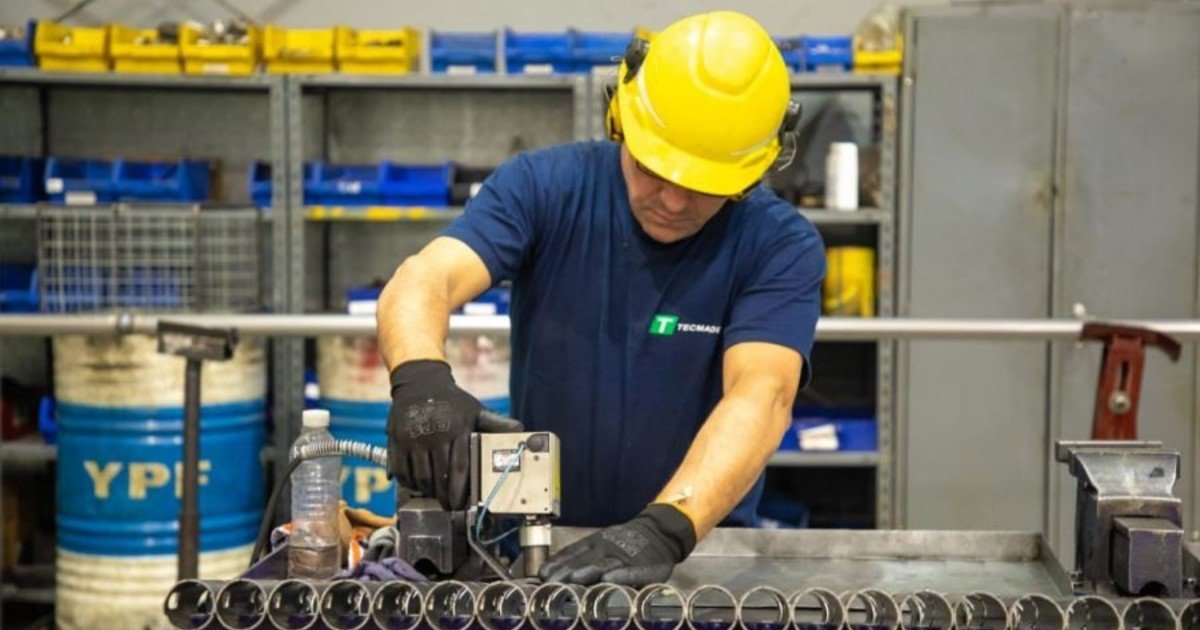 La industria pelea entre volver a ser y la dura realidad
