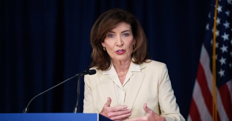 Es oficial: Kathy Hochul anuncia 110 millones de dólares para fortalecer las comunicaciones de emergencia en Nueva York