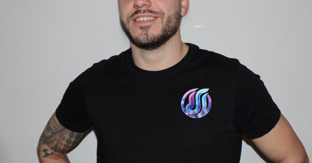 Rubén Ariza, plomero: “Los primeros meses cobraba solo 20 euros a la semana; hoy un aprendiz cobra unos 1.400 euros al mes”