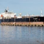 Tierra del Fuego protestó por la presencia de un buque petrolero británico y exigió el fin de la intervención nacional sobre su puerto