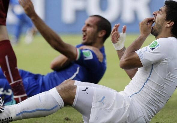 De Leandro Paredes a Luis Suárez y el codazo de Mauro Tassotti: las sanciones más duras en la historia de los Mundiales