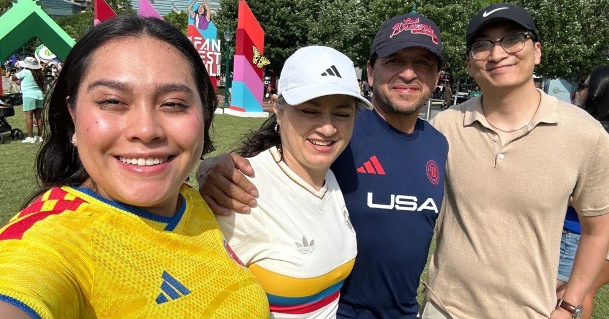 Una familia colombiana de 4 integrantes viajó a Estados Unidos para festejar un cumpleaños. Sin embargo, ICE los detuvo antes de abordar un vuelo a Florida: "¿Cómo lo sabían?"
