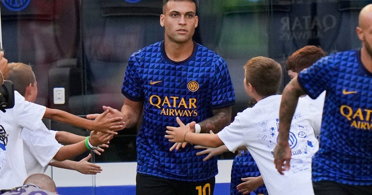 El Inter le cerró la puerta al Barcelona por Lautaro Martínez, que fue el capitán en la goleada sobre Monza en el debut por la Serie A