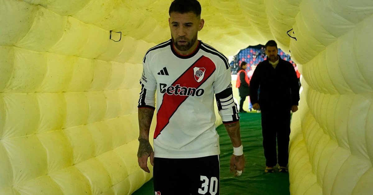 Otamendi da la cara en el peor momento de River: “De esta situación salimos todos juntos”
