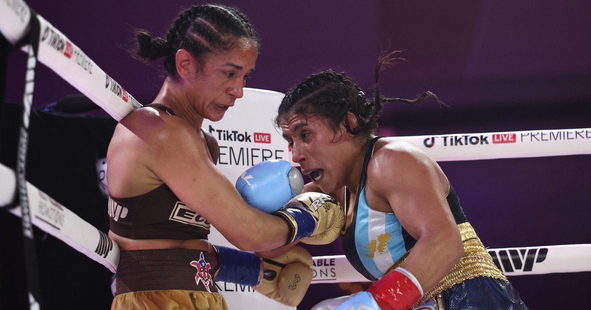 Boxeo: Amanda Serrano retuvo sus títulos ante Lucrecia Manzur, que cayó por puntos y dejó una gran impresión