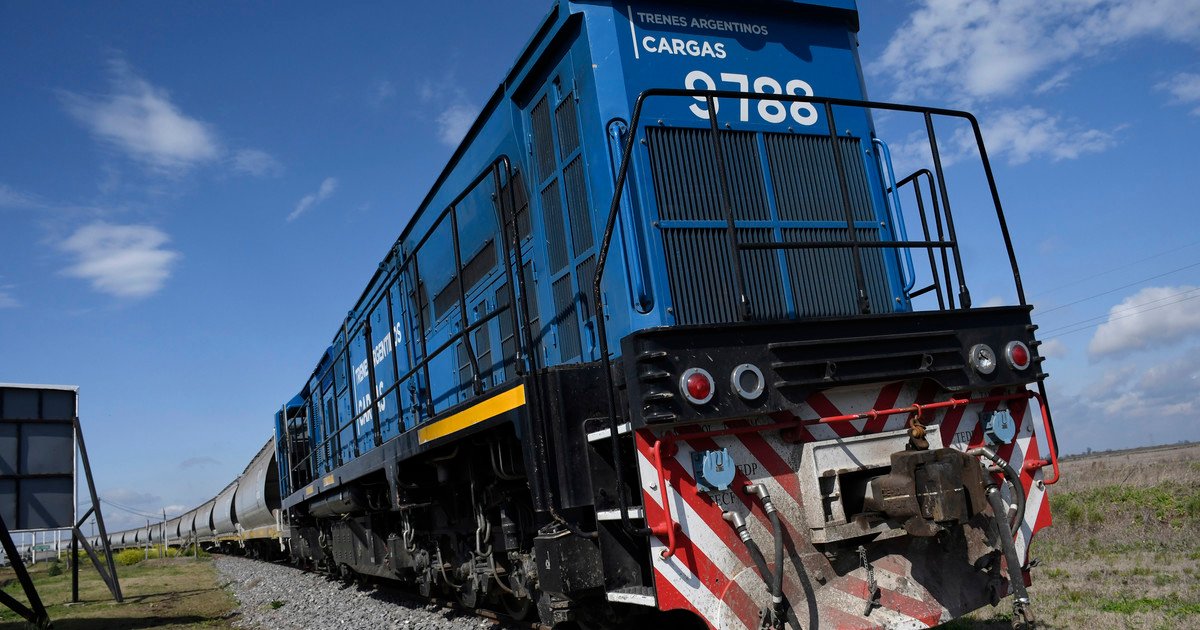 Trenes: el Gobierno autorizó el llamado a licitación de las líneas Belgrano Cargas, San Martín y Urquiza