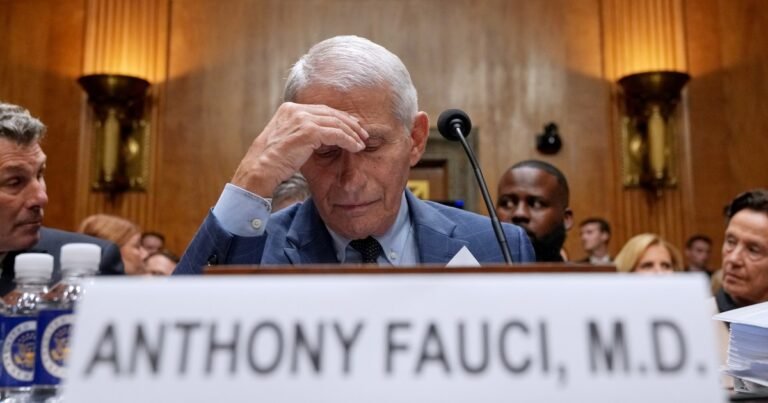 Combatió la pandemia de Covid y ahora Trump lo persigue: ¿Qué le puede pasar a Anthony Fauci, acusado de desacato?