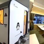 La casa rodante para dos personas más pequeña y económica: mide 2,5 metros de largo, puede ser remolcada y tiene cocina, baño y hasta un “balcón”
