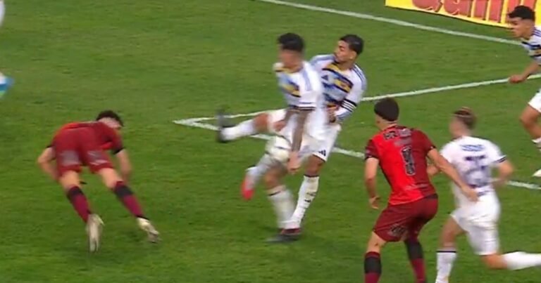 Polémica en Rosario: la mano de Di Lollo que hizo estallar al Coloso y desató el reclamo de todo Newell's vs Boca