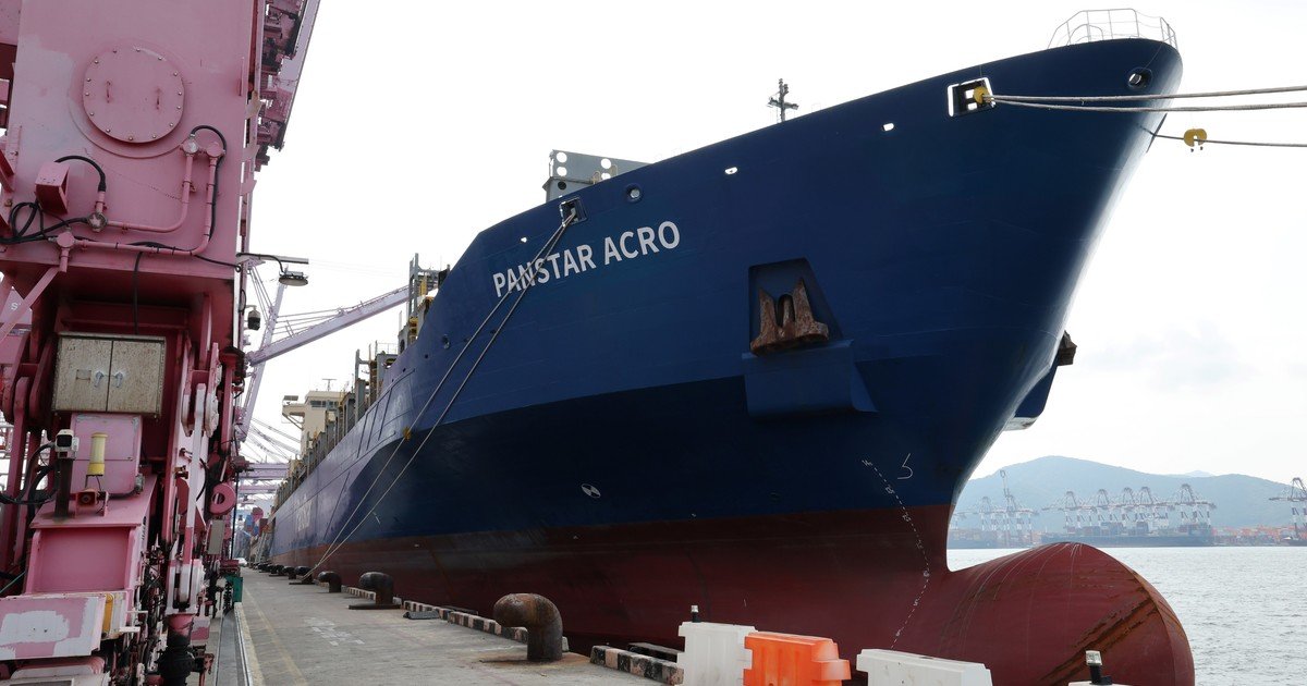 Por la guerra en Medio Oriente, un buque surcoreano se lanzó a explorar una nueva ruta entre Asia y Europa por el Océano Ártico