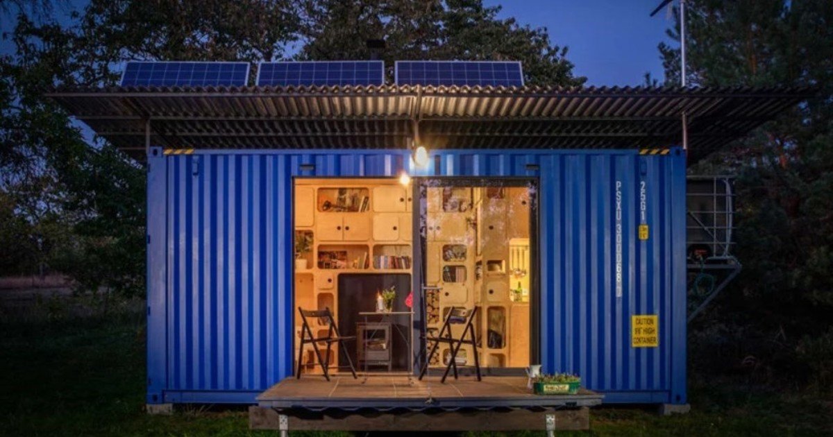 La casa que se construye con un contenedor reciclado y tiene agua y luz gratis