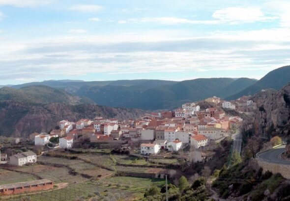 Virgilio Antón, alcalde de un diminuto municipio de Cuenca, busca trabajadores: "Necesitamos fontaneros, albañiles, electricistas y carpinteros"