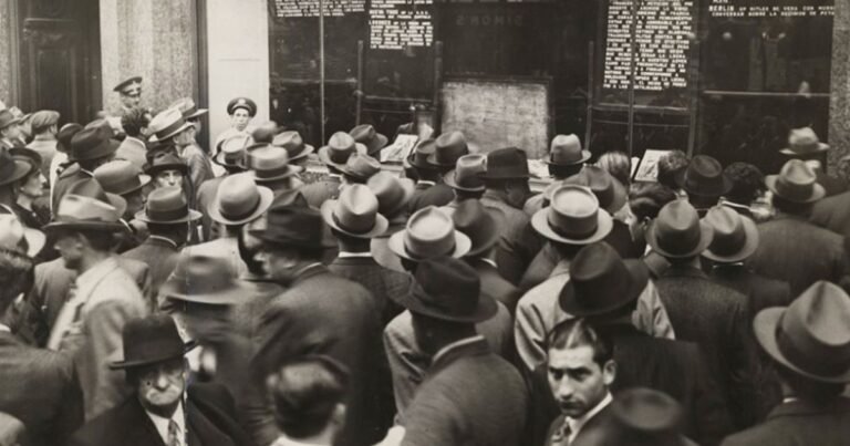 Un museo de Los Ángeles inauguró una muestra de fotos de Clarín y La Razón