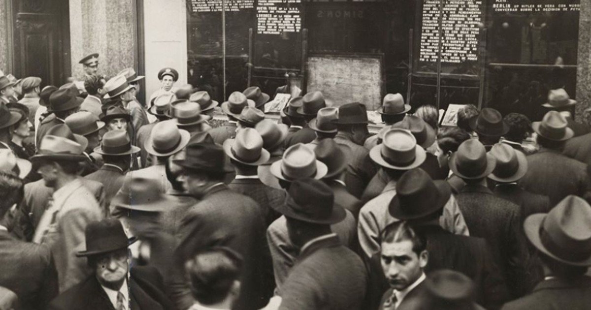 Un museo de Los Ángeles inauguró una muestra de fotos de Clarín y La Razón