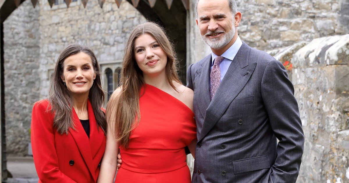 La infanta Sofía viaja a París para empezar su segundo año de universidad: "Pasó las mismas entrevistas que todo el mundo, le hicimos las mismas preguntas que a los demás y lo hizo muy bien"