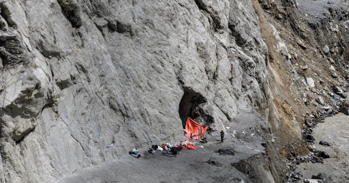 A lo largo del camino del desastre del Himalaya, pueblos arrasados ​​y un dolor que crece
