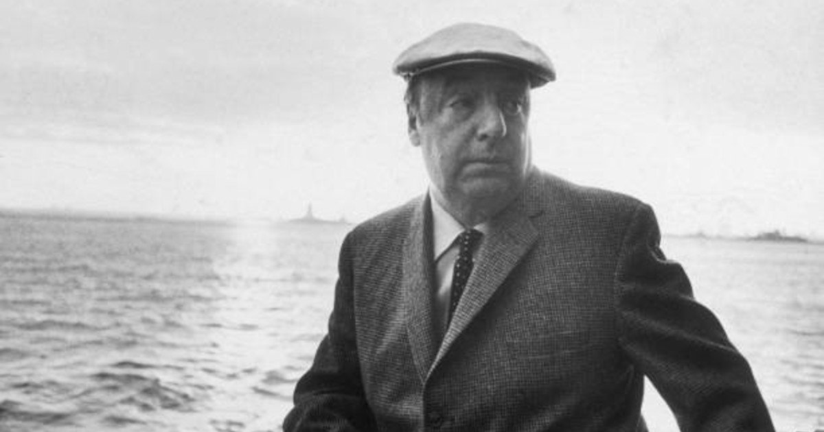 Pablo Neruda, poeta y premio Nobel de Literatura: "El niño que no juega no es niño, pero el hombre que no juega perdió para siempre al niño que vivía en él"