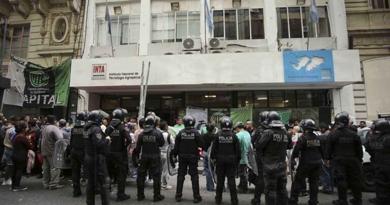 "El robo del siglo": ATE denunció que un funcionario cobró más de $ 100 millones de indemnización del Estado y al día siguiente lo recontrataron con un sueldo millonario en el INTA