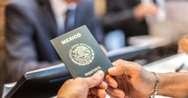 Oficial | México, El Salvador y Guatemala prohíben el ingreso al país a todos los ciudadanos que hayan postergado la renovación de su pasaporte