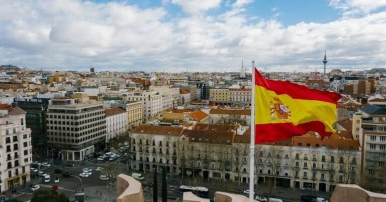 Rodrigo Miranda, el argentino con dos trabajos en España: “Soy feliz de pagar impuestos porque las cosas funcionan”