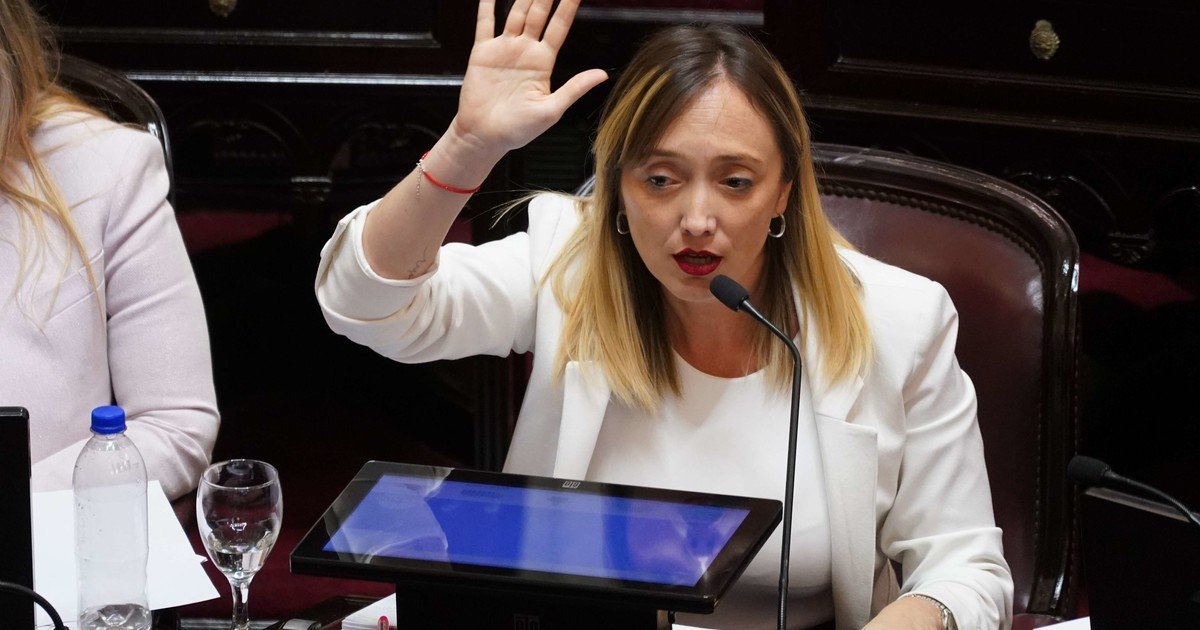 Mensaje borrado e interna peronista en el Senado por el decreto de Milei que le da a Mendoza las regalías que compartía con La Pampa