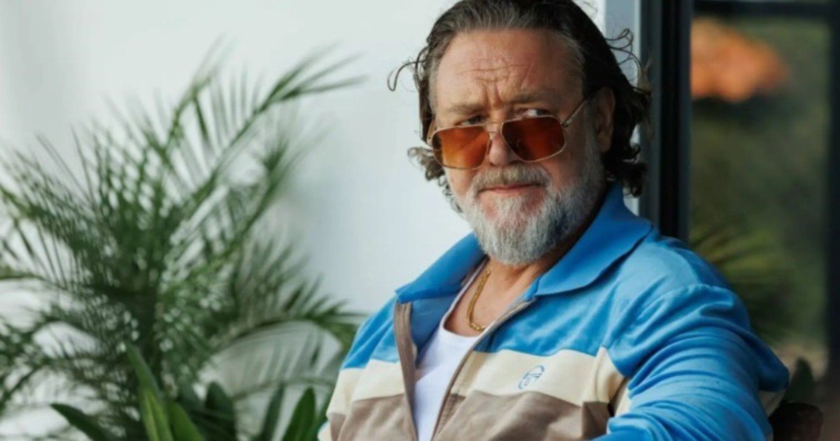Russell Crowe, el inmigrante que toma Viagra, lava dinero narco y no la pasa nada mal