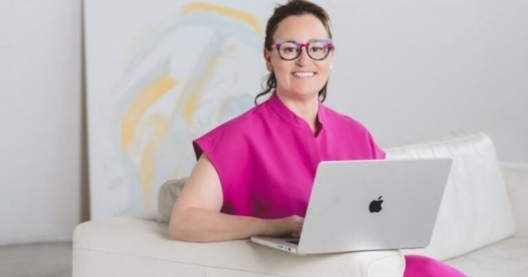 Marisa Manzano, cirujana plástica: “Se perpetúa el ideal de belleza masculino porque la mayoría de cirujanos son hombres y las pacientes, mujeres”