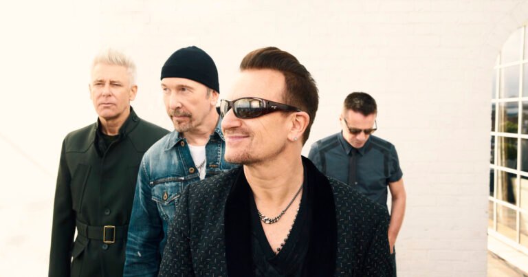 Para U2 la vida es un carnaval: la banda irlandesa cumple 50 años,  saca un nuevo disco y tira la casa por la ventana