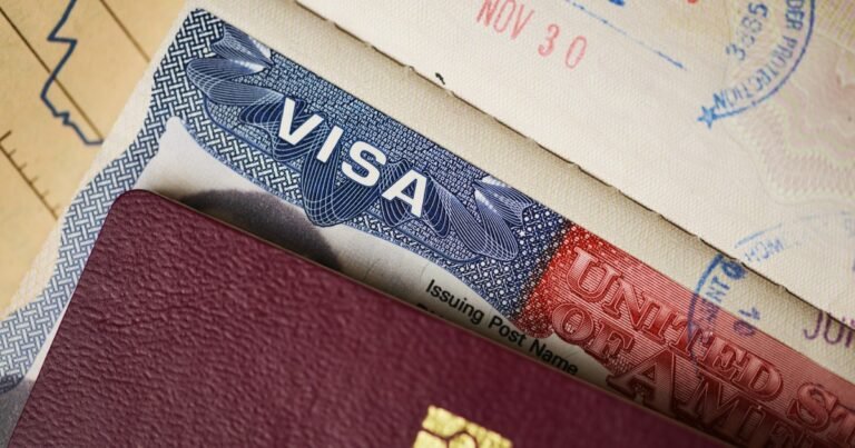 Oficial y confirmado | Aeropuertos de Atlanta, Dallas, Nueva York y Nueva Jersey permiten el ingreso y estadía legal sin visa en el pasaporte a los chilenos que presenten el formulario ESTA