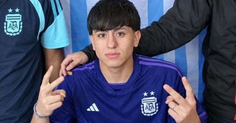 El dolor del papá del estudiante asesinado una fiesta en San Juan: "Se me murió dándome la mano"