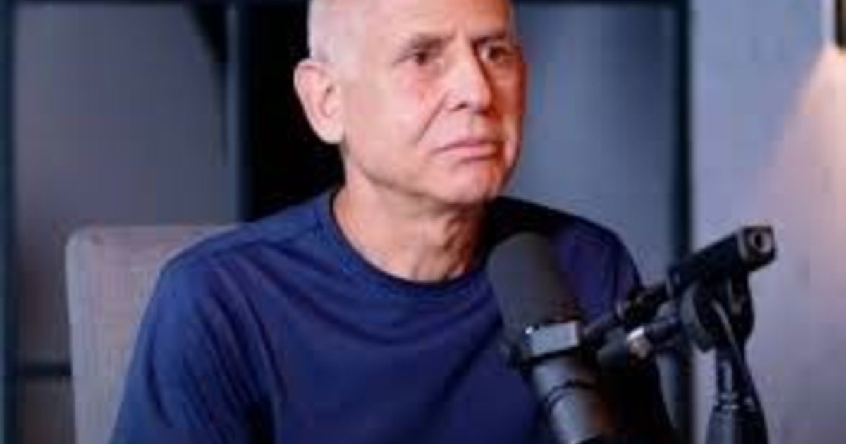 Daniel Amen, psiquiatra, 72 años: "Si haces demasiado por tus hijos, estás aumentando tu autoestima a costa de robarles la suya"