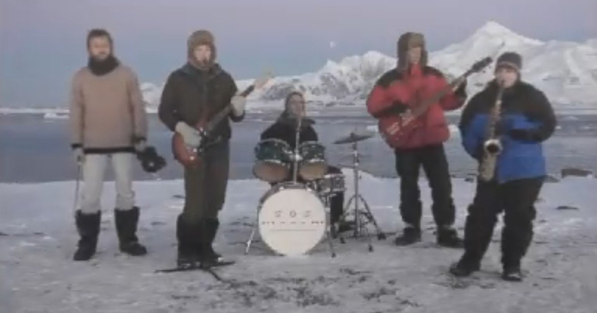 La historia de la banda que se formó en la Antártida: tocó en vivo para 17 personas en temperaturas bajo cero, pero la vieron más de dos mil millones