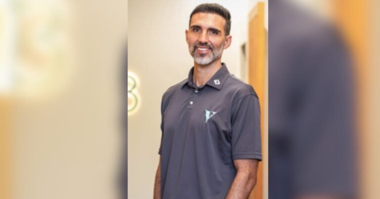 Sergio López López, entrenador: "Una mujer sana de entre 50 y 60 años debería poder mantenerse sobre una pierna durante varios segundos sin apoyo y muchas pueden hacerlo durante 30 segundos o más"