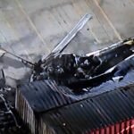 Un helicóptero de un canal de noticias se estrelló mientras cubría un choque y hay al menos tres muertos