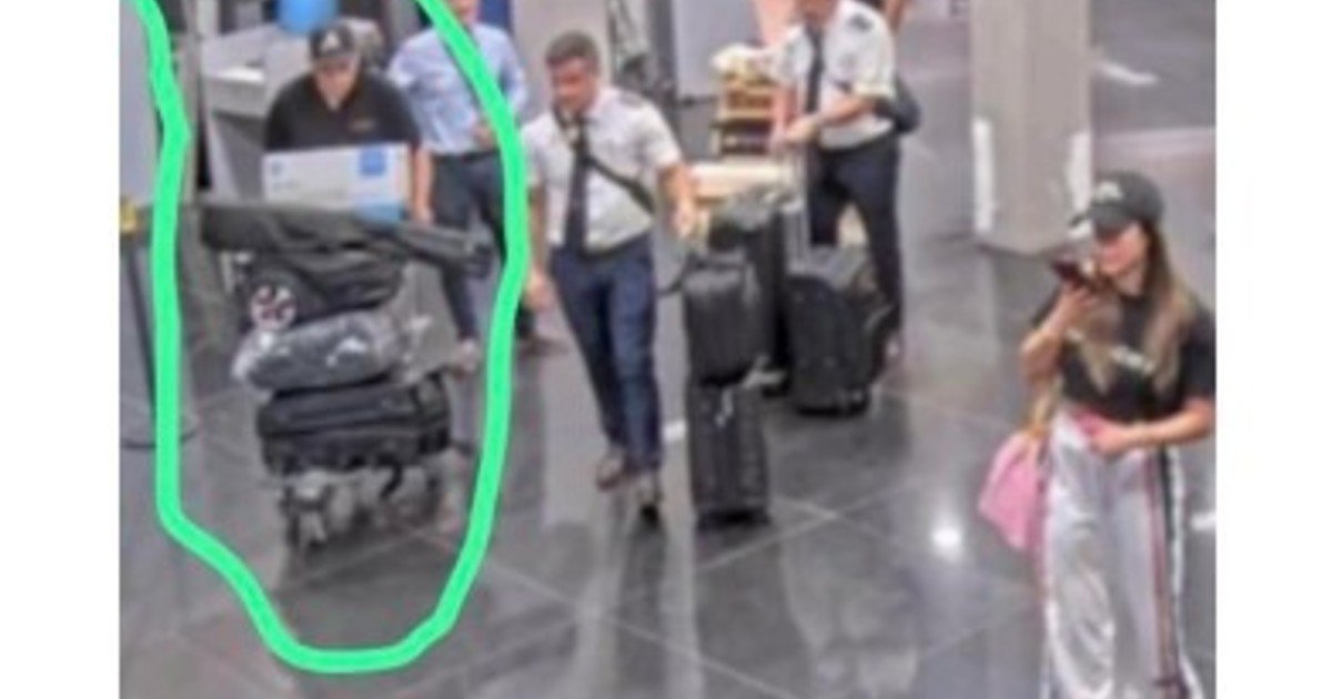 Archivaron la causa por el ingreso de valijas en un avión de Leandro Scatturice pero orden investigar a funcionarios aduaneros