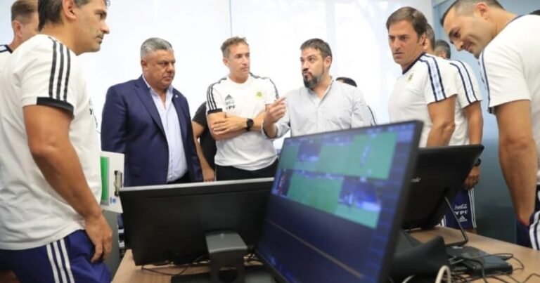 Crece el escándalo con los árbitros en la AFA: el detrás de escena del pedido de Lanús para cambiar a Beligoy y la promesa de Chiqui Tapia
