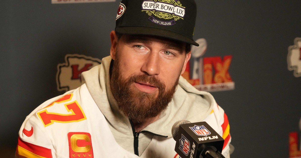 Cómo Travis Kelce amasó una fortuna de 90 millones de dólares mientras que un contrato de 100 millones de dólares para un podcast transformó su futuro financiero