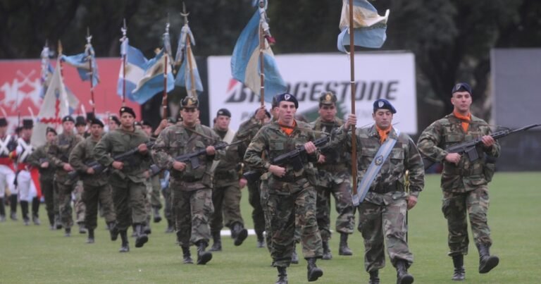 Polémica en el Ejército: denuncian descuentos compulsivos a soldados por $ 1.000 millones para financiar revistas que no se distribuyen