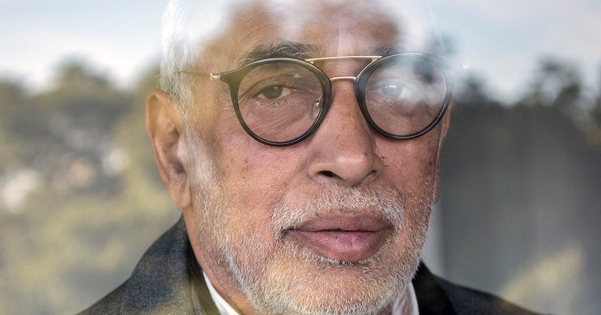 Murió Oscar González Oro, una voz categórica y envolvente de la radio argentina que supo conquistar a más un millón y medio de oyentes en las mañanas