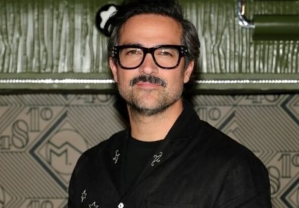 Alfonso Herrera, actor mexicano, sobre el éxito y la fama: “Esta lección me mantuvo los pies sobre el suelo”