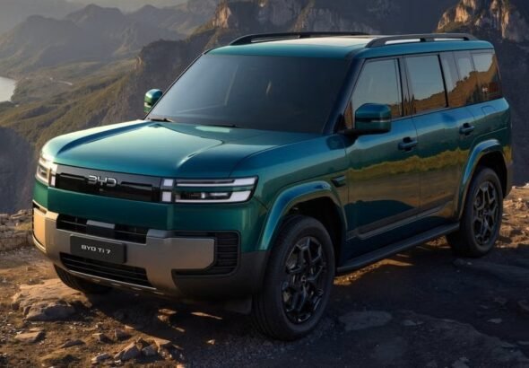 BYD se mete en el mundo del 4x4 con un SUV híbrido que viene con tres motores y asientos con masajes