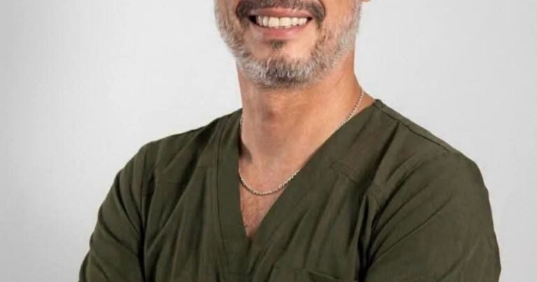 Pancho Cavero, veterinario experto en alimentación: “El pedacito que le das a tu perro de tu plato tiene más sal de lo que crees, y su cuerpo no la procesa como el tuyo”