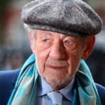 Ian McKellen, actor de 87 años: "Nadie tiene por qué sentir lástima por mí ni por nadie que haya sido víctima del éxito"