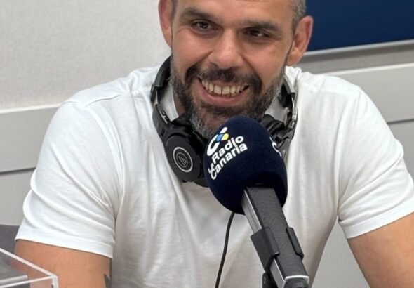 Alexis Santana, veterinario especializado en cardiología: “A veces la familia dice que hemos recetado al perro los mismos medicamentos que toma su abuelo; cuando la patología coincide, algunas técnicas también pueden ser similares”