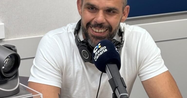 Alexis Santana, veterinario especializado en cardiología: “A veces la familia dice que hemos recetado al perro los mismos medicamentos que toma su abuelo; cuando la patología coincide, algunas técnicas también pueden ser similares”