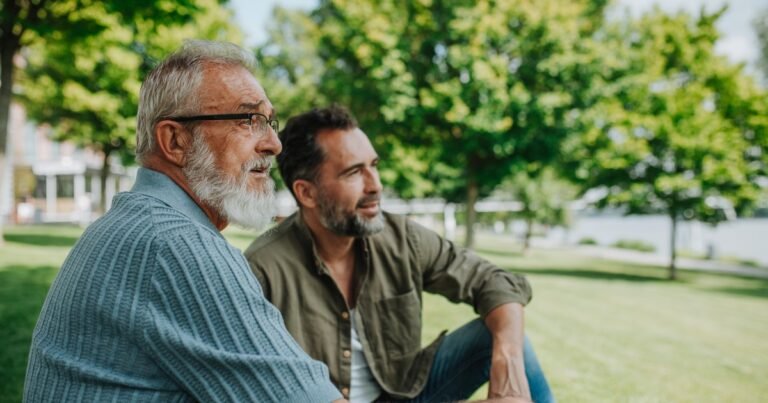 La psicología dice que cuando los padres presionan a sus hijos adultos para que los visiten, ocurre algo predecible que llaman "reactancia", y provoca que incluso los hijos que querían venir empiecen a buscar la salida