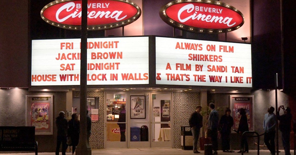 Una noche en el cine de Quentin Tarantino: 228 butacas y programas impresos en una sala que es un verdadero homenaje a los clásicos del séptimo arte