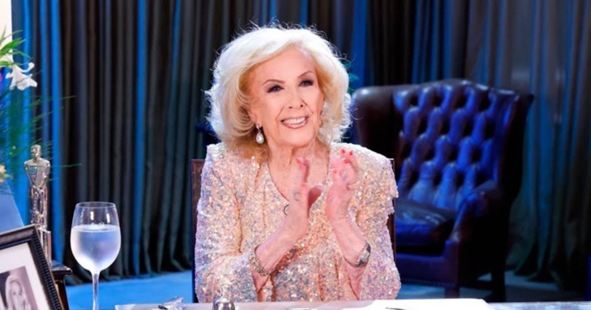 La salud de Mirtha Legrand: el nuevo parte médico indica que está "muy bien" de su cuadro respiratorio y permanecerá internada, por lo menos, hasta el lunes