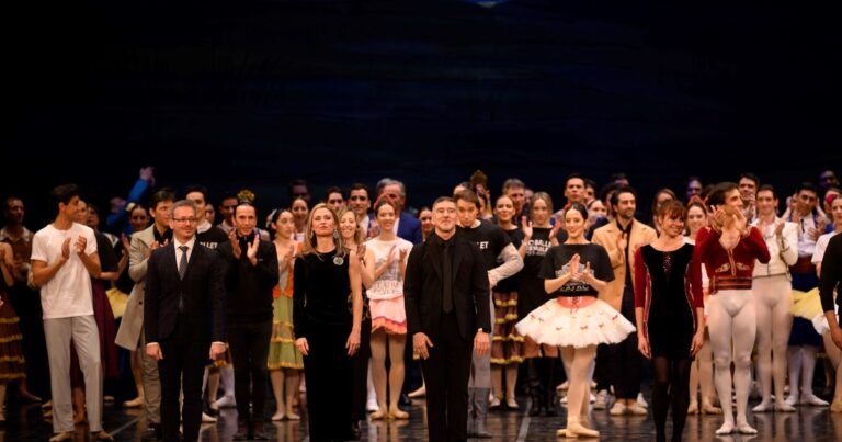 Julio Bocca suma un nuevo reconocimiento internacional y el Ballet Estable del Colón ganó un Premio María Guerrero