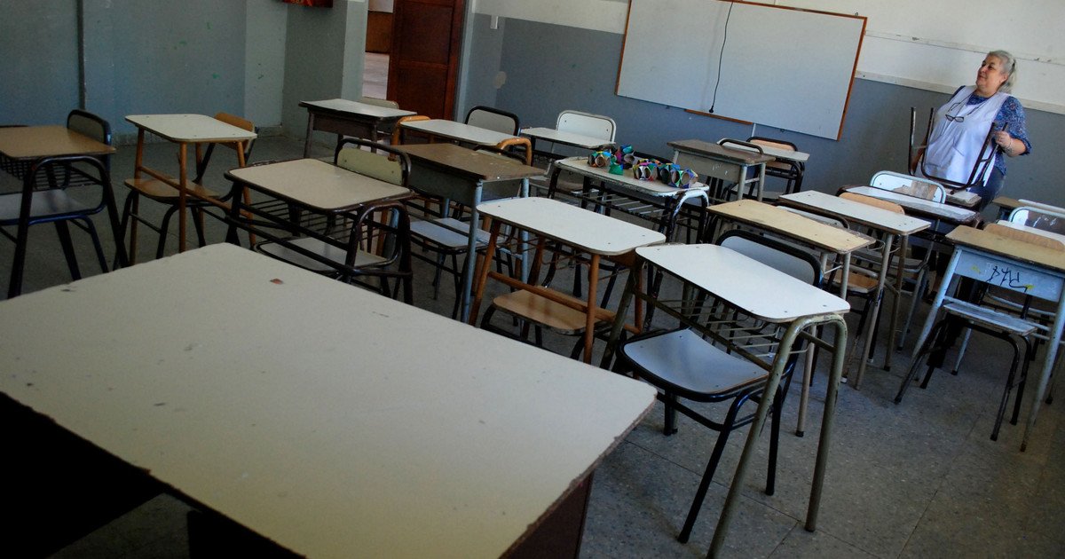 Un gremio docente realiza un paro en la Provincia de Buenos Aires, tras rechazar la oferta de aumento de Kicillof